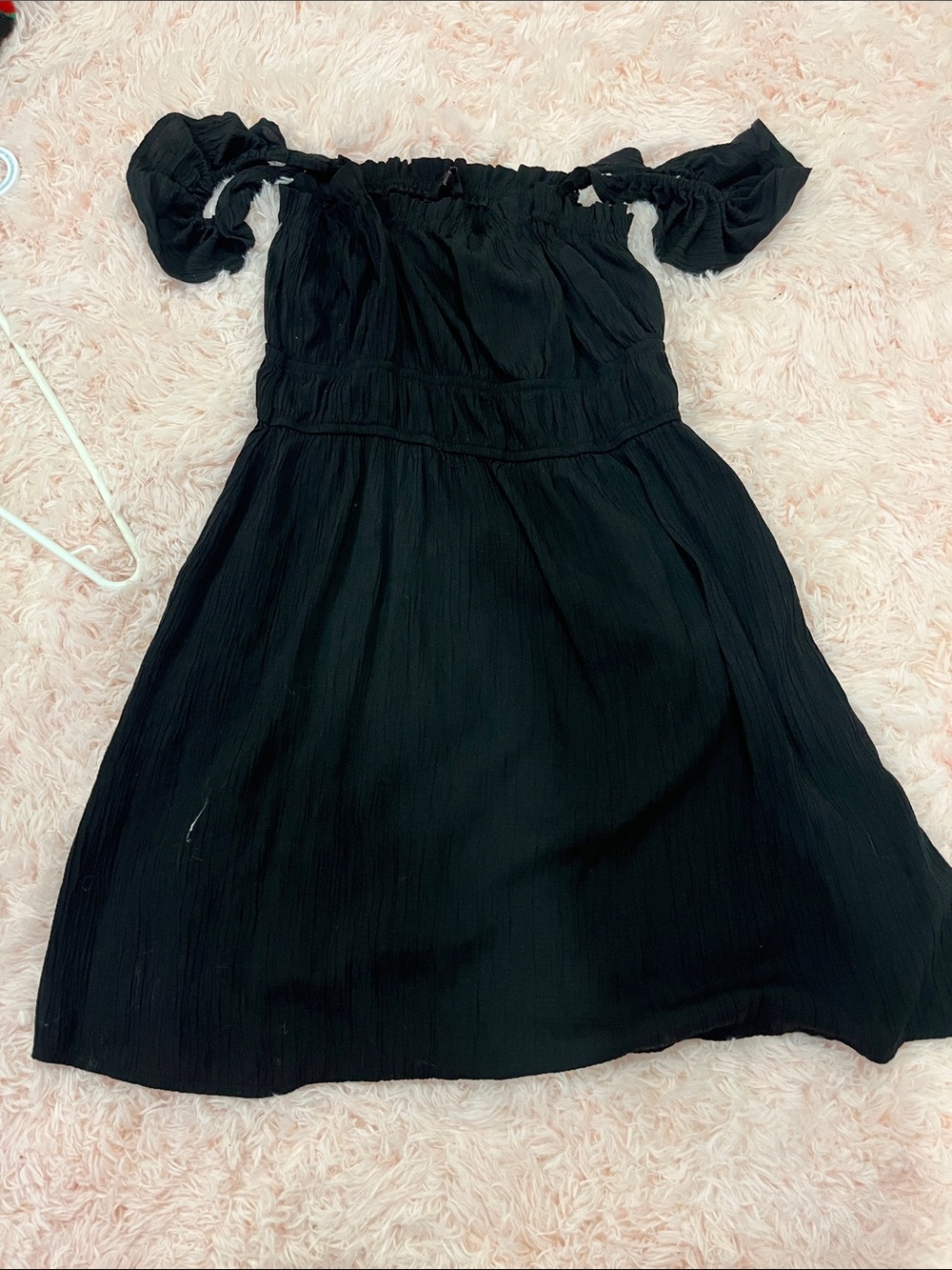 Women’s Black Off-Shoulder Casual Dress